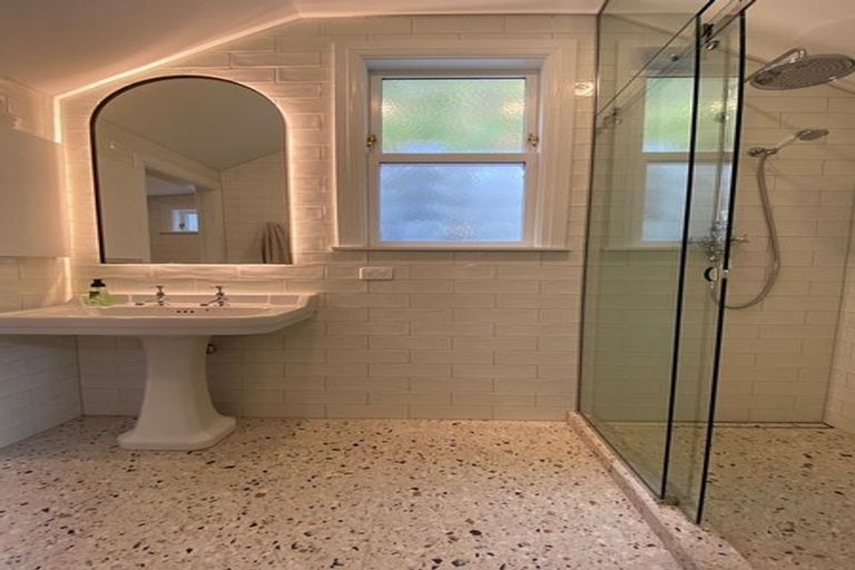 Photo of property in 240 Tinakori Road, Thorndon, Wellington, 6011