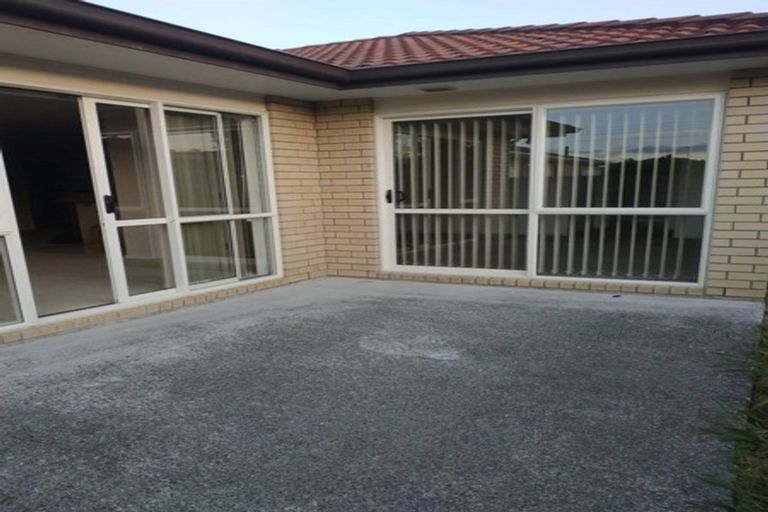 Photo of property in 17a Greenhaven Avenue, Opaheke, Papakura, 2113