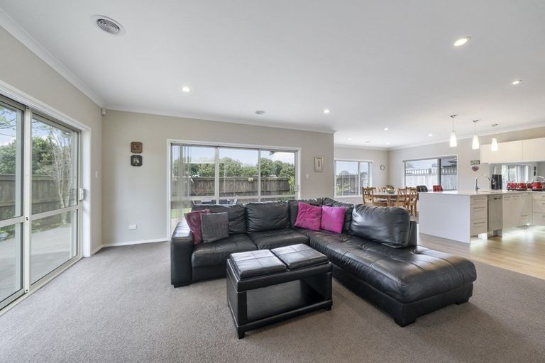 Photo of property in 13 Portland Drive, Mangorei, New Plymouth, 4312