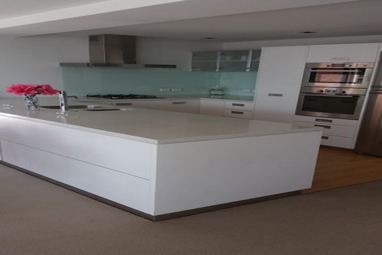 Photo of property in 3/16 Oriental Terrace, Oriental Bay, Wellington, 6011