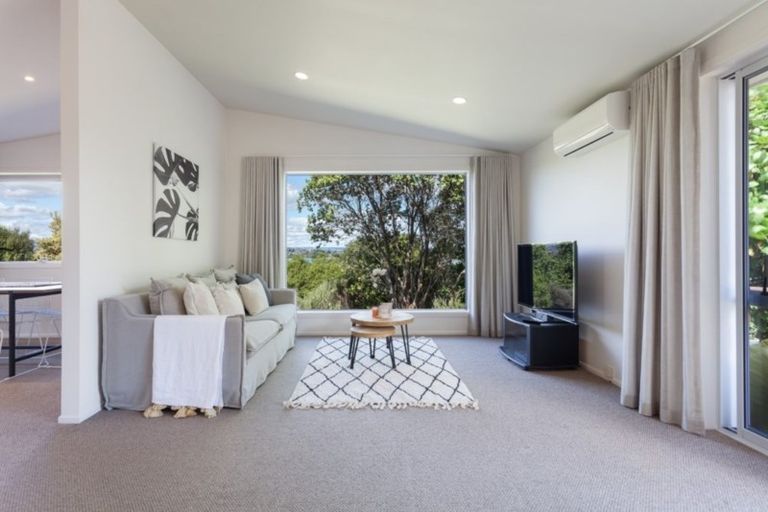 Photo of property in 73 Goods Road, Otumoetai, Tauranga, 3110