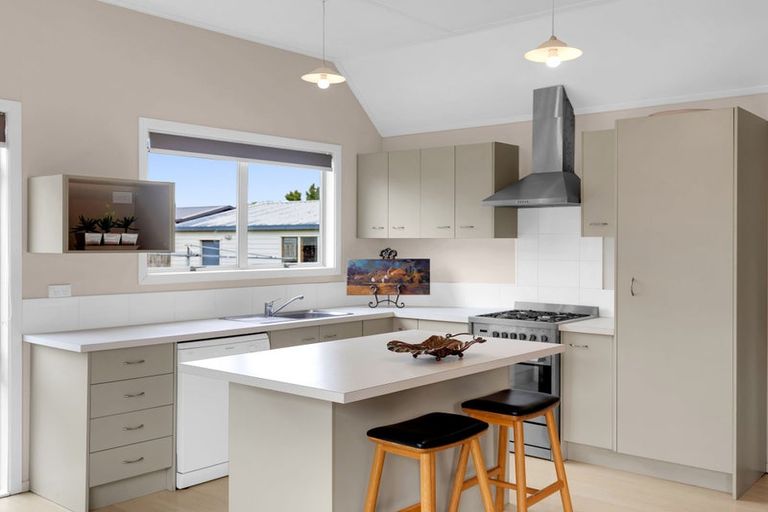 Photo of property in 7 Crosher Place, Silverdale, Hamilton, 3216