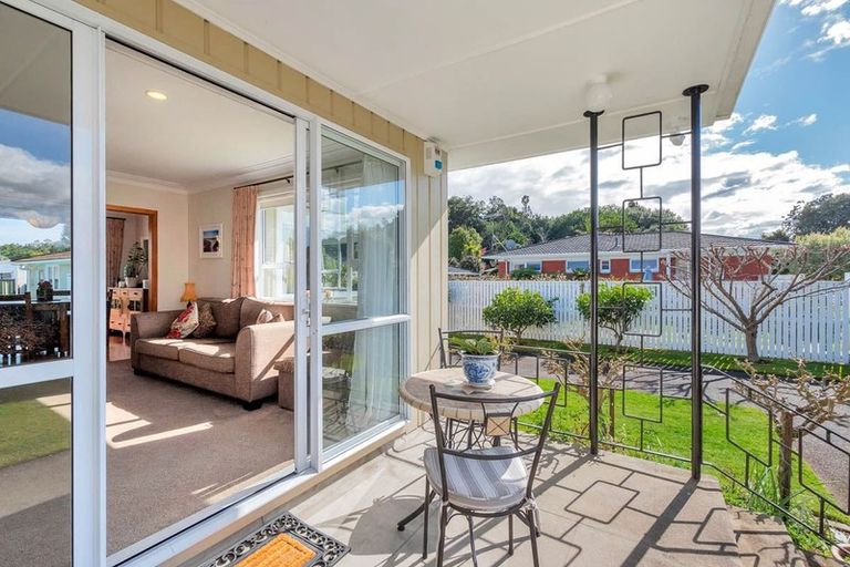 Photo of property in 29 Callis Avenue, Opaheke, Papakura, 2113