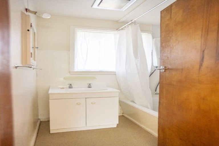 Photo of property in 1/7 Konini Street, Riccarton, Christchurch, 8041
