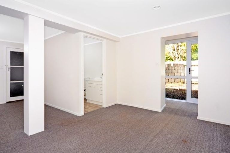 Photo of property in 4/155 Shakespeare Road, Milford, Auckland, 0620