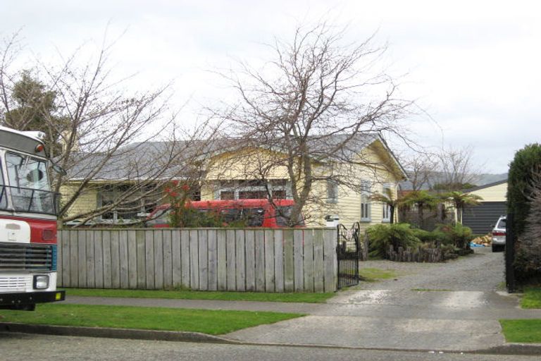 Photo of property in 172 Winchester Street, Levin, 5510