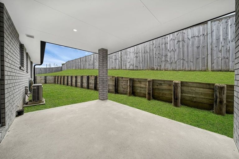 Photo of property in 24 Peacock Place, Pokeno, 2402