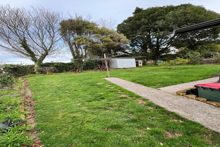 Photo of property in 61 Clawton Street, Westown, New Plymouth, 4310