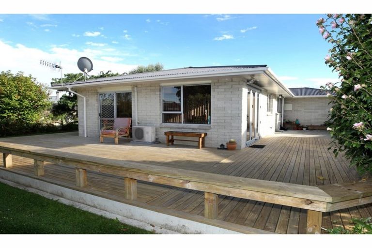 Photo of property in 700 Oak Road, Akina, Hastings, 4122