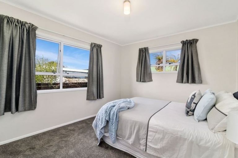 Photo of property in 8 Beryl Place, Pukehangi, Rotorua, 3015