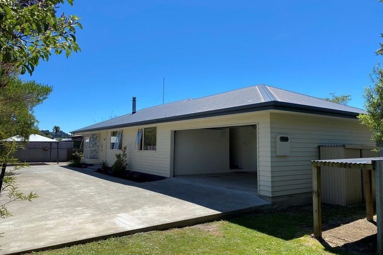 Photo of property in 30 Feary Crescent, Takaka, 7110