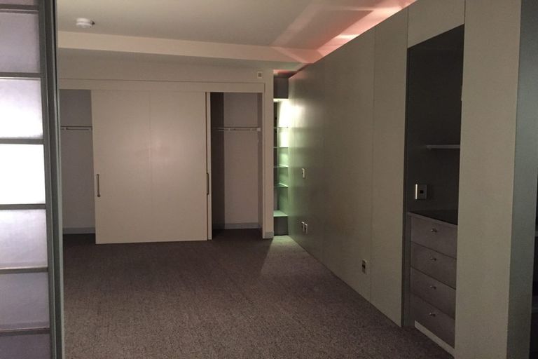 Photo of property in Gerondis Bldg Apartments, 106/60 Willis Street, Wellington Central, Wellington, 6011