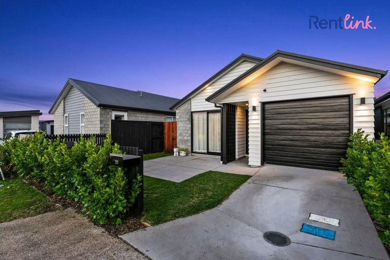 Photo of property in 28 Foley Grove, Pyes Pa, Tauranga, 3110