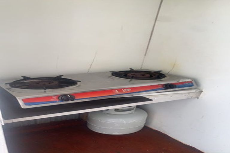 Photo of property in 2/10 Angelo Avenue, Howick, Auckland, 2014