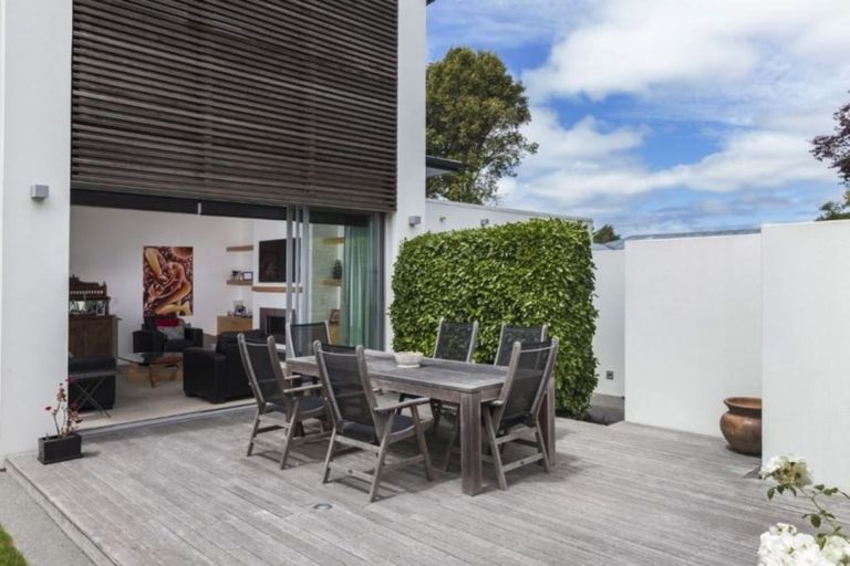 Photo of property in 50a Clyde Road, Ilam, Christchurch, 8041