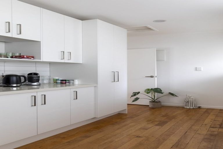 Photo of property in 1/15 Wairiki Road, Mount Eden, Auckland, 1024