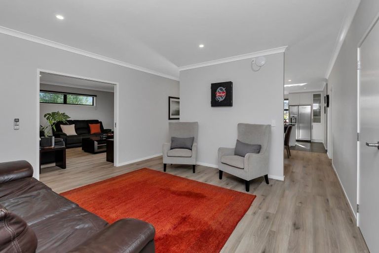 Photo of property in 18 Mariners Haven, One Tree Point, 0118