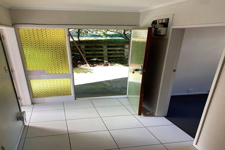 Photo of property in 50 Makara Road, Karori, Wellington, 6012