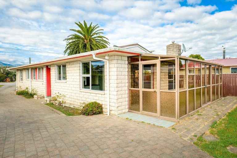 Photo of property in 21 Orowaiti Road, Westport, 7825