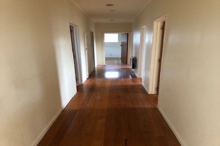 Photo of property in 135 Birkenhead Avenue, Birkenhead, Auckland, 0626