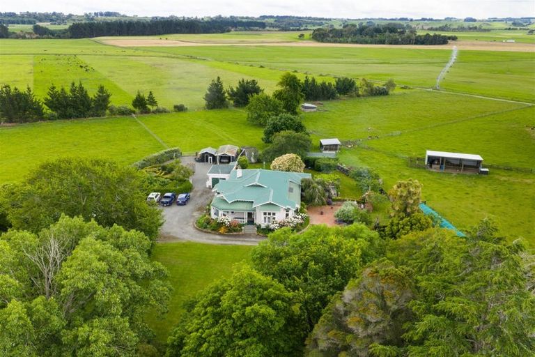 Photo of property in 552 Porewa Road, Marton, 4787