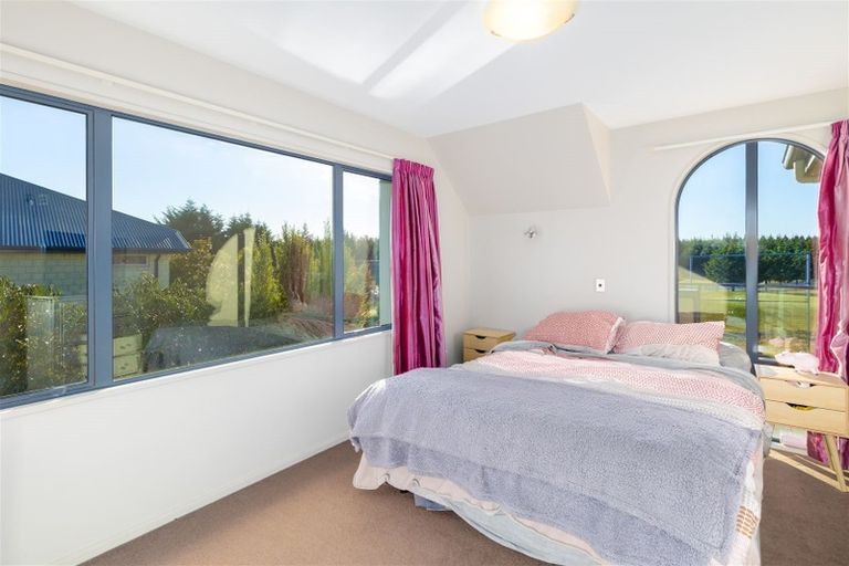 Photo of property in 562a Bower Avenue, Parklands, Christchurch, 8083