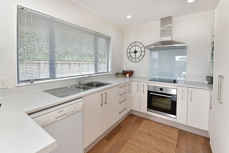 Photo of property in 23 Mollyhawk Rise, Arkles Bay, Whangaparaoa, 0932