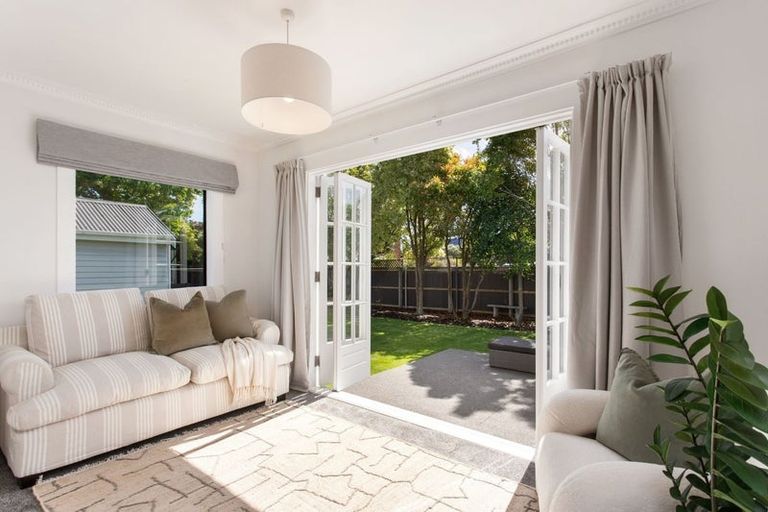 Photo of property in 92a Memorial Avenue, Ilam, Christchurch, 8053