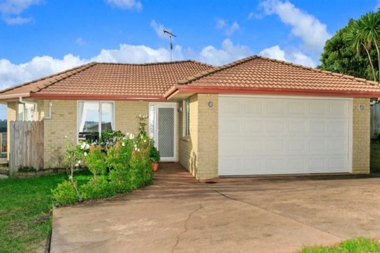 Photo of property in 39 Bluebird Crescent, Unsworth Heights, Auckland, 0632