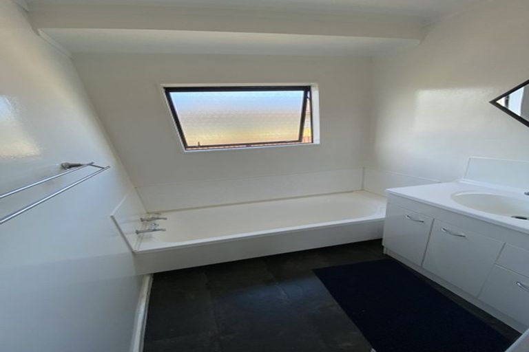 Photo of property in 1/52 Kenderdine Road, Papatoetoe, Auckland, 2025