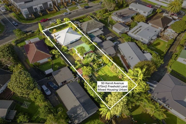 Photo of property in 50 Kervil Avenue, Te Atatu Peninsula, Auckland, 0610