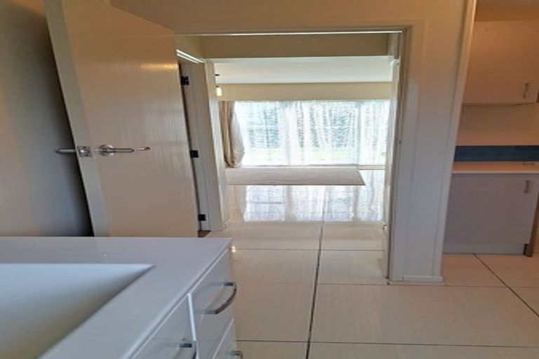 Photo of property in 16 First Avenue, Avenues, Whangarei, 0110