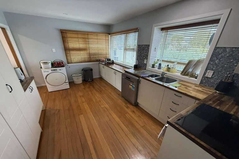 Photo of property in 3 Corson Avenue, Beckenham, Christchurch, 8023