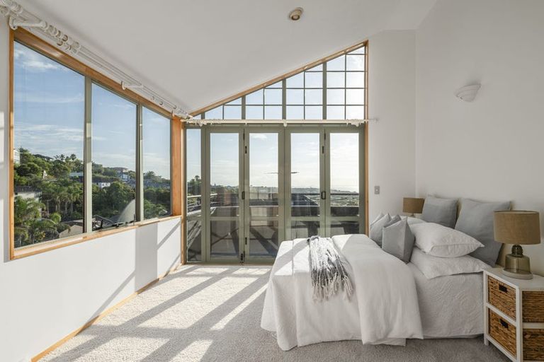 Photo of property in 42 Penguin Drive, Murrays Bay, Auckland, 0630