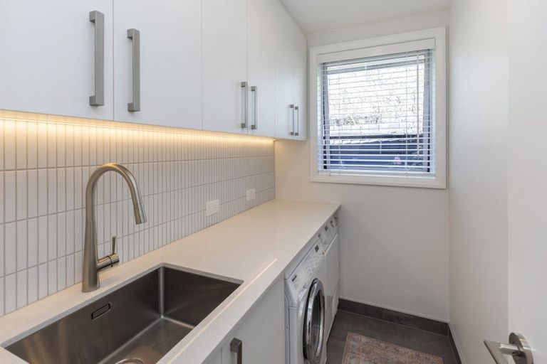 Photo of property in 11 Croziers Road, St Albans, Christchurch, 8052