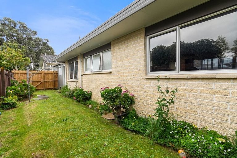 Photo of property in 2/19 James Road, Manurewa, Auckland, 2102