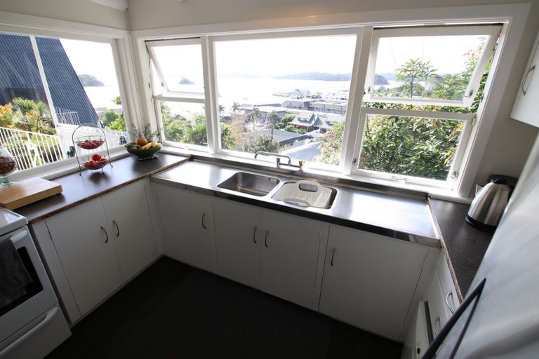 Photo of property in 10 Moana Avenue, Paihia, 0200