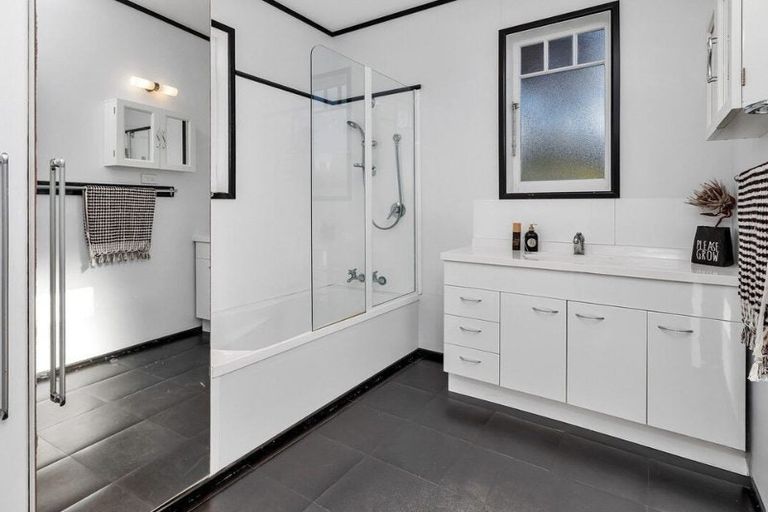 Photo of property in 3/96 Mill Road, Kensington, Whangarei, 0112