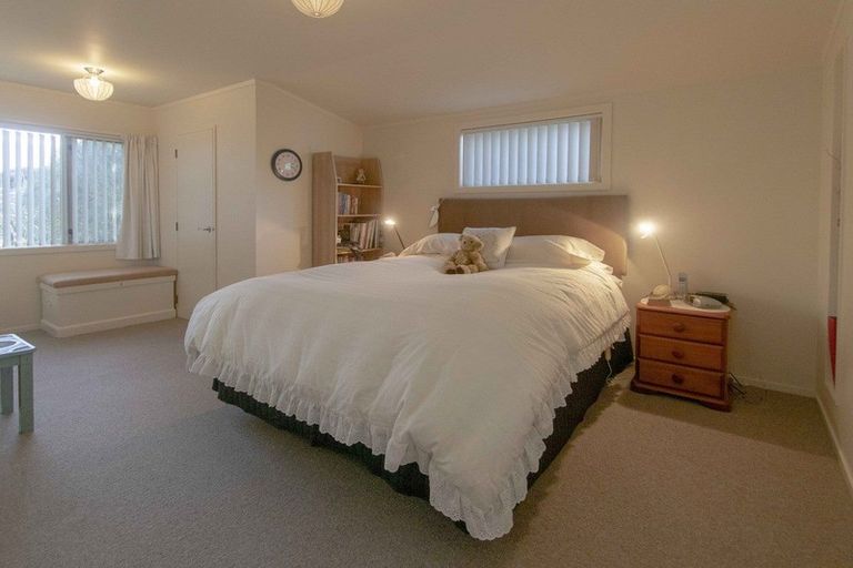 Photo of property in 9 Lamason Street, Greenmeadows, Napier, 4112