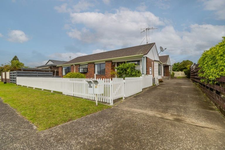 Photo of property in 16 Berwick Place, Mount Maunganui, 3116
