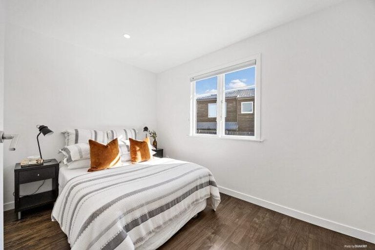 Photo of property in 56 Dale Crescent, Pakuranga, Auckland, 2010