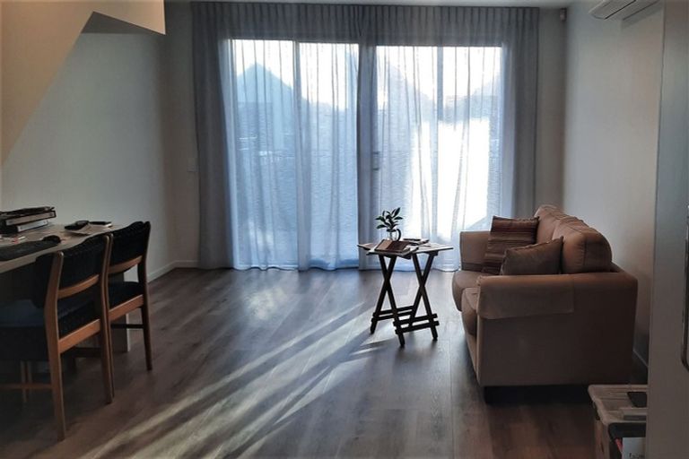 Photo of property in 2/35 Webb Street, St Albans, Christchurch, 8014