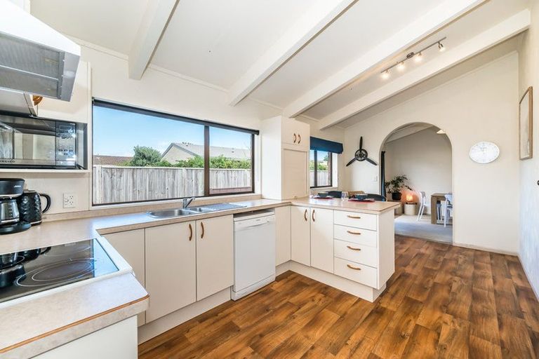 Photo of property in 202 Manly Street, Paraparaumu Beach, Paraparaumu, 5032