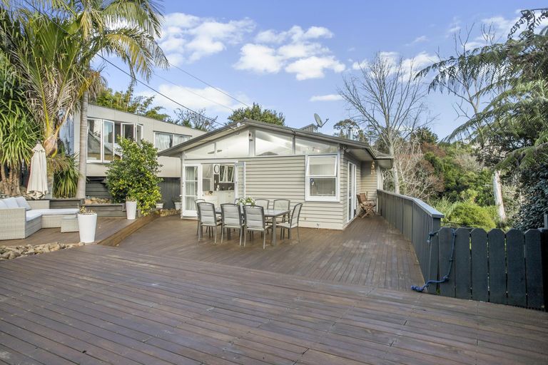 Photo of property in 202 Verbena Road, Birkdale, Auckland, 0626