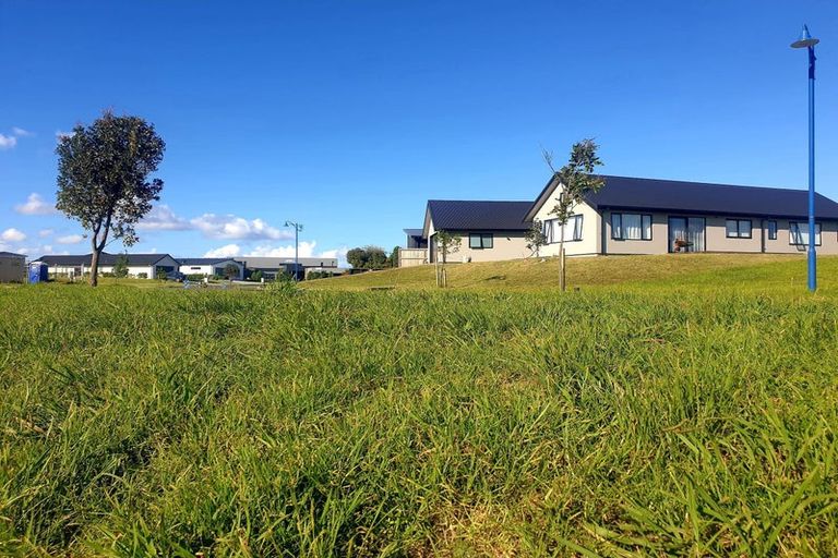 Photo of property in 70 Leeward Drive, Whitianga, 3510