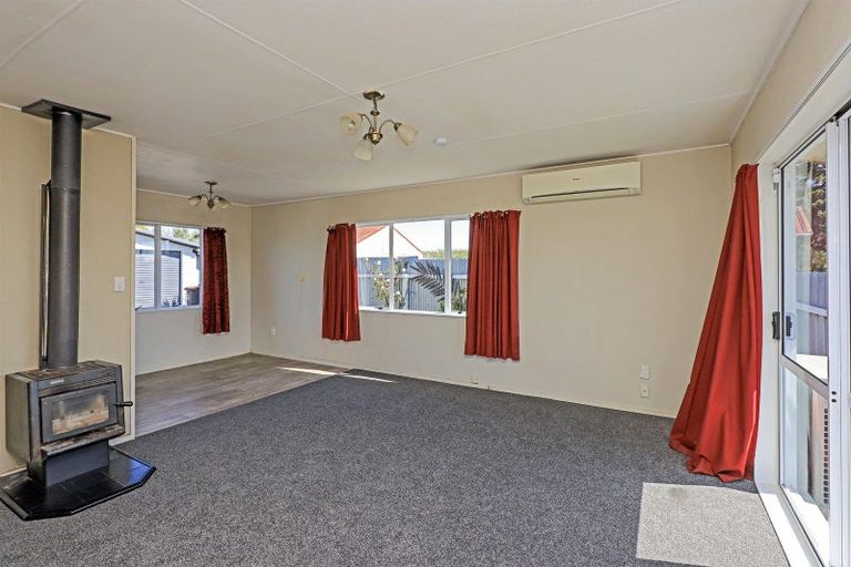 Photo of property in 347 Flaxmere Avenue, Flaxmere, Hastings, 4120