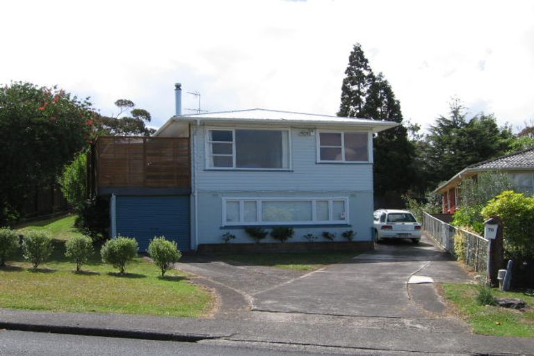 Photo of property in 50 La Rosa Street, Green Bay, Auckland, 0604