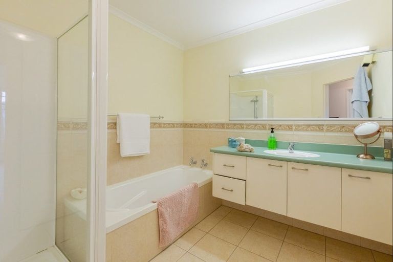Photo of property in 10/26 West Quay, Ahuriri, Napier, 4110