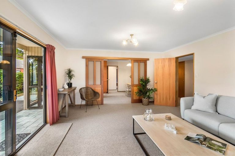 Photo of property in 1/110 Saint James Avenue, Papanui, Christchurch, 8053