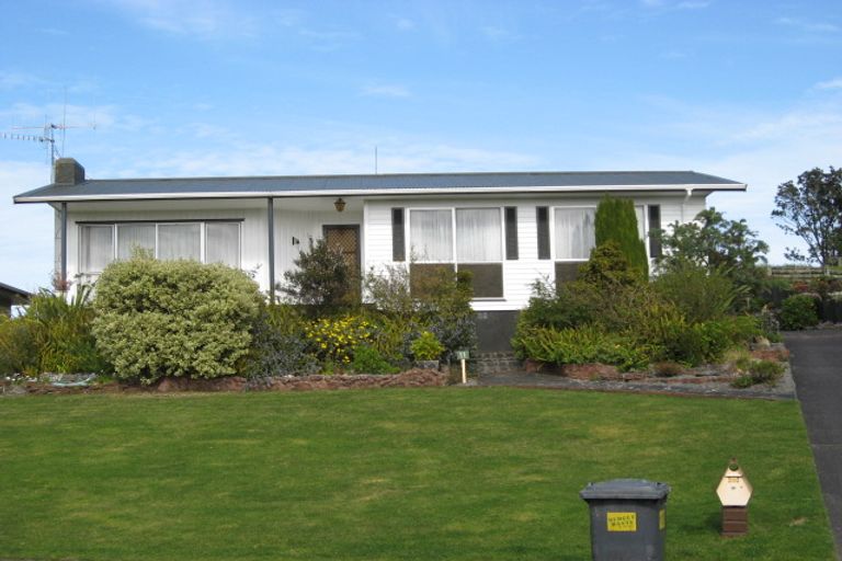 Photo of property in 11 Karamu Street, Tawhero, Whanganui, 4501